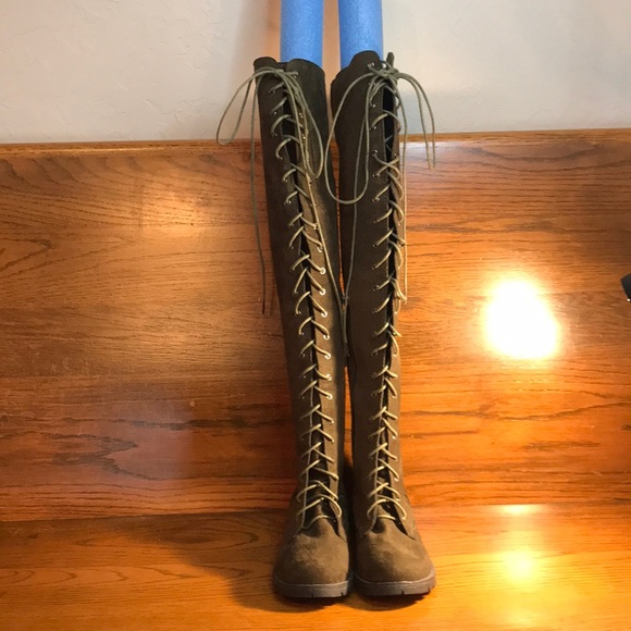 TALL OVER THE KNEE BOOTS - Picture 1 of 14